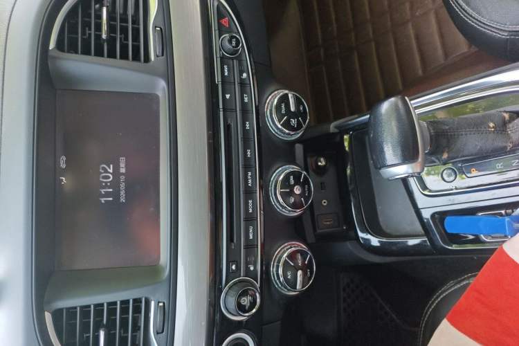 Used GAC Trumpchi GA6 2016 235T DCT Luxury Edition Audio And AC Panel