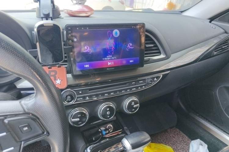 Used GAC Trumpchi GA6 2016 235T DCT Elite Edition Audio And AC Panel
