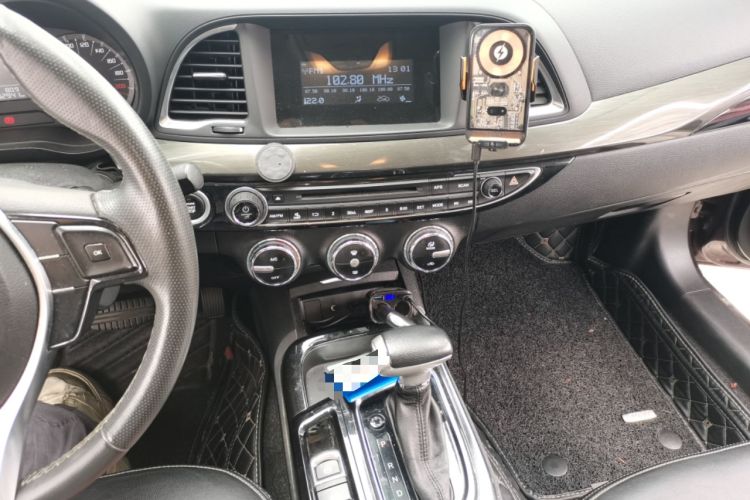 Used GAC Trumpchi GA6 2016 235T DCT Elite Edition Audio And AC Panel