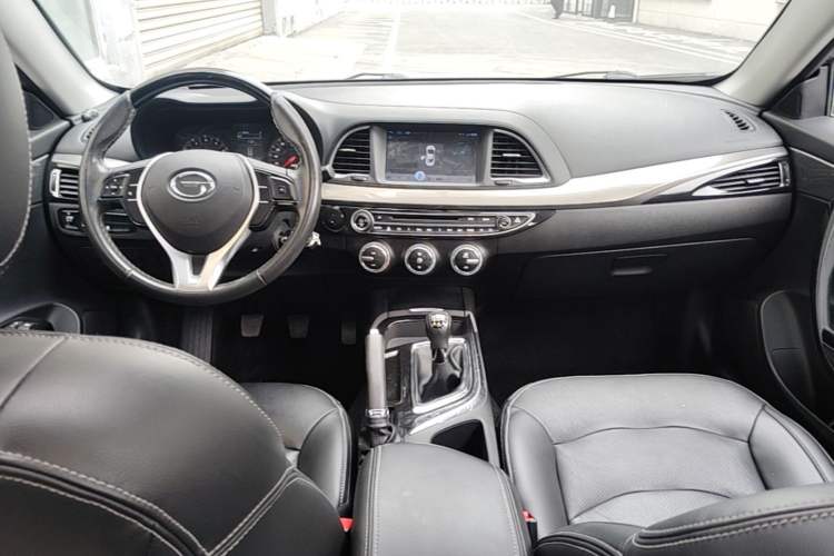 Used GAC Trumpchi GA6 2016 235T Manual Elite Edition Center Console