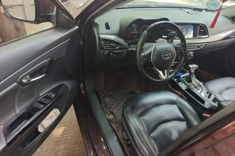 Used GAC Trumpchi GA6 2016 235T DCT Elite Edition Driver Seat