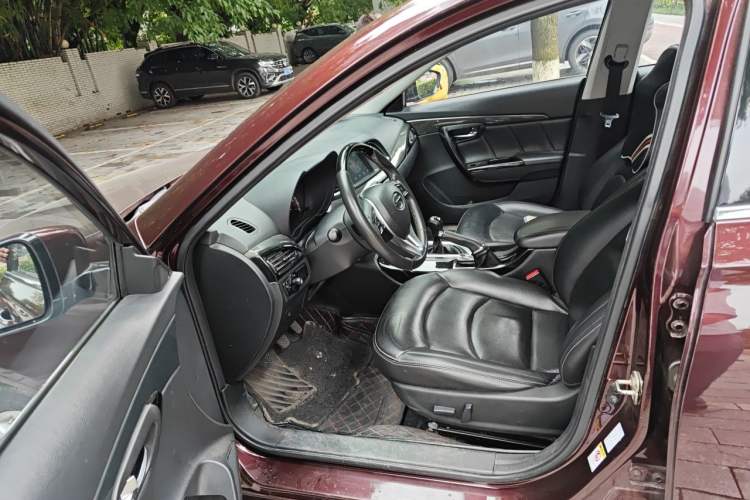 Used GAC Trumpchi GA6 2016 235T Manual Elite Edition Driver Seat