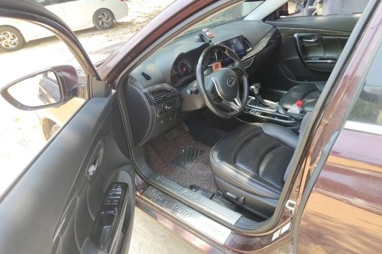 Used GAC Trumpchi GA6 2016 235T DCT Elite Edition Driver Seat