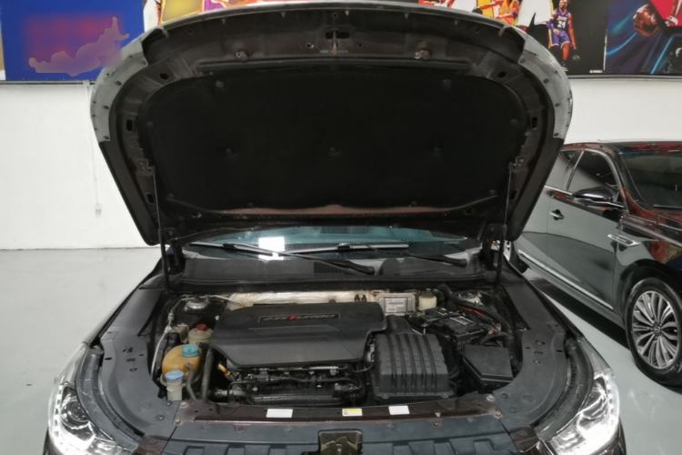 Used GAC Trumpchi GA6 2016 235T DCT Luxury Edition Engine Bay