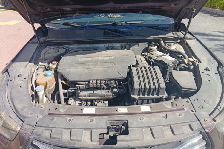 Used GAC Trumpchi GA6 2016 235T DCT Elite Edition Engine Bay