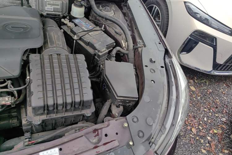Used GAC Trumpchi GA6 2016 235T DCT Luxury Edition Engine Bay Left