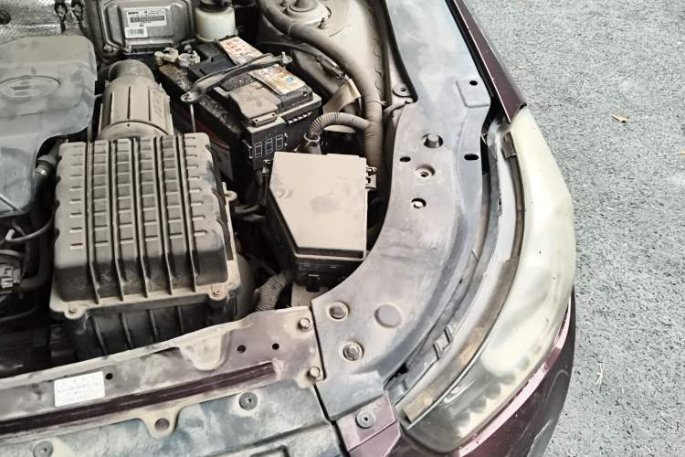Used GAC Trumpchi GA6 2016 235T DCT Luxury Edition Engine Bay Left
