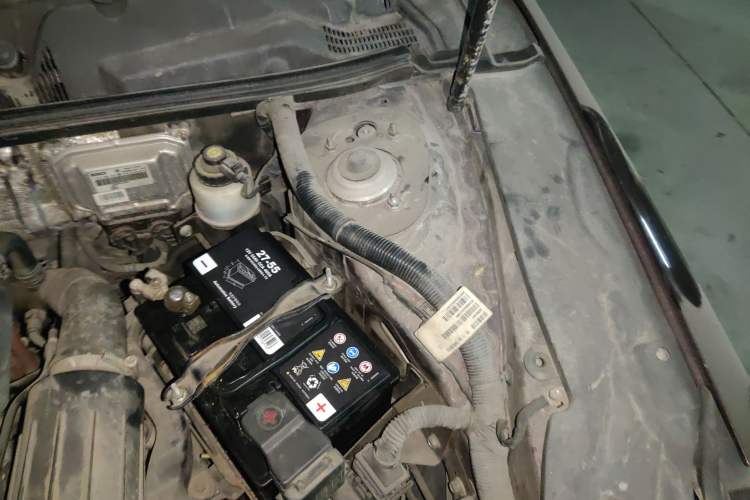 Used GAC Trumpchi GA6 2016 235T DCT Luxury Edition Engine Bay Left