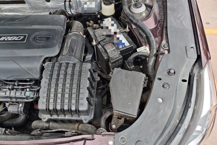 Used GAC Trumpchi GA6 2016 235T DCT Luxury Edition Engine Bay Left