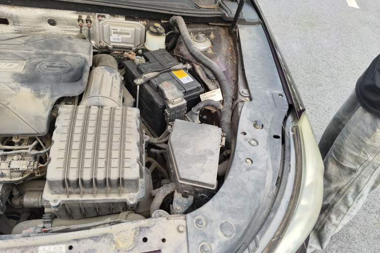 Used GAC Trumpchi GA6 2016 235T DCT Elite Edition Engine Bay Left
