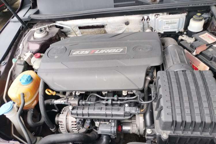 Used GAC Trumpchi GA6 2016 235T DCT Elite Edition Engine Bay