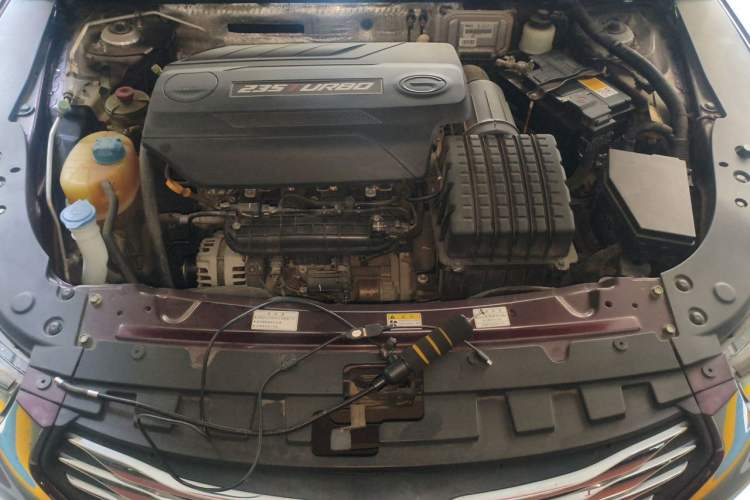 Used GAC Trumpchi GA6 2016 235T DCT Luxury Edition Engine Bay