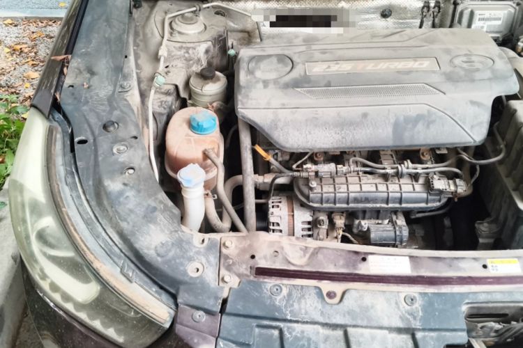 Used GAC Trumpchi GA6 2016 235T DCT Luxury Edition Engine Bay Right