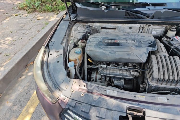 Used GAC Trumpchi GA6 2016 235T DCT Luxury Edition Engine Bay Right