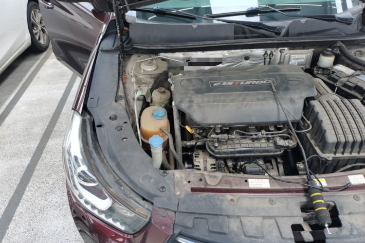 Used GAC Trumpchi GA6 2016 235T DCT Elite Edition Engine Bay Right