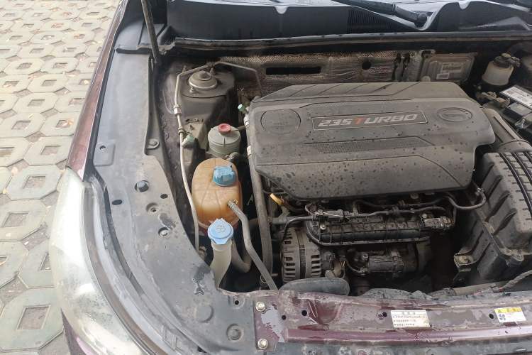 Used GAC Trumpchi GA6 2016 235T DCT Luxury Edition Engine Bay Right