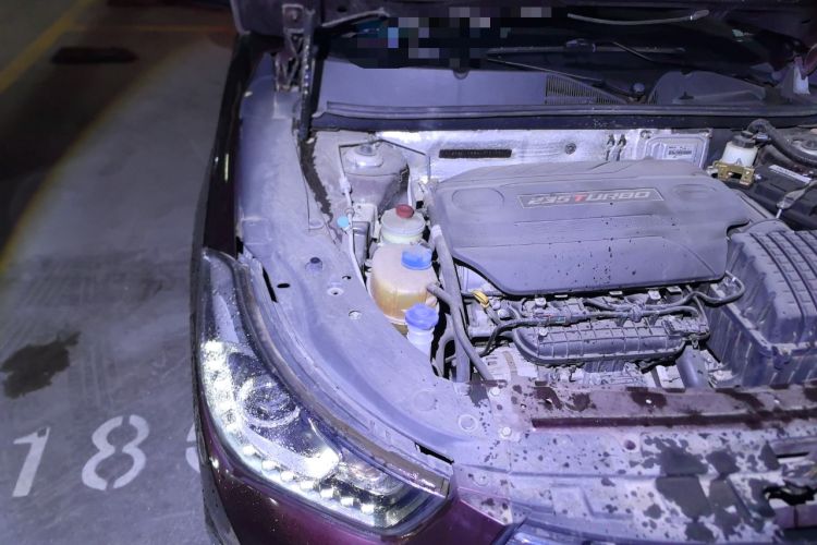 Used GAC Trumpchi GA6 2016 235T DCT Luxury Edition Engine Bay Right