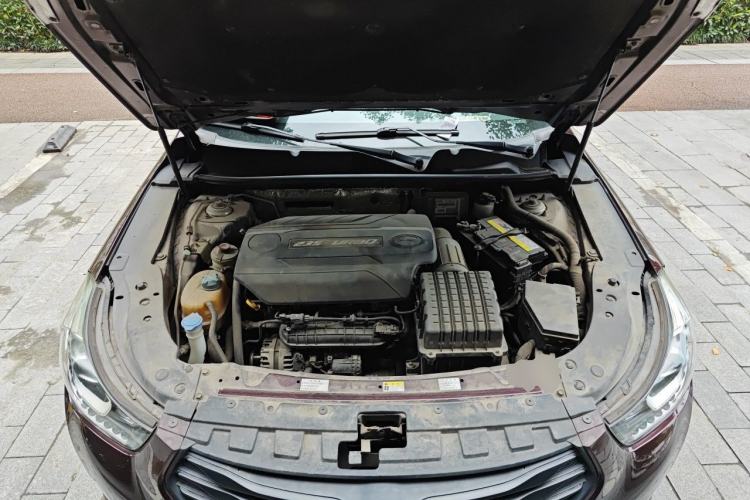 Used GAC Trumpchi GA6 2016 235T Manual Elite Edition Engine Bay