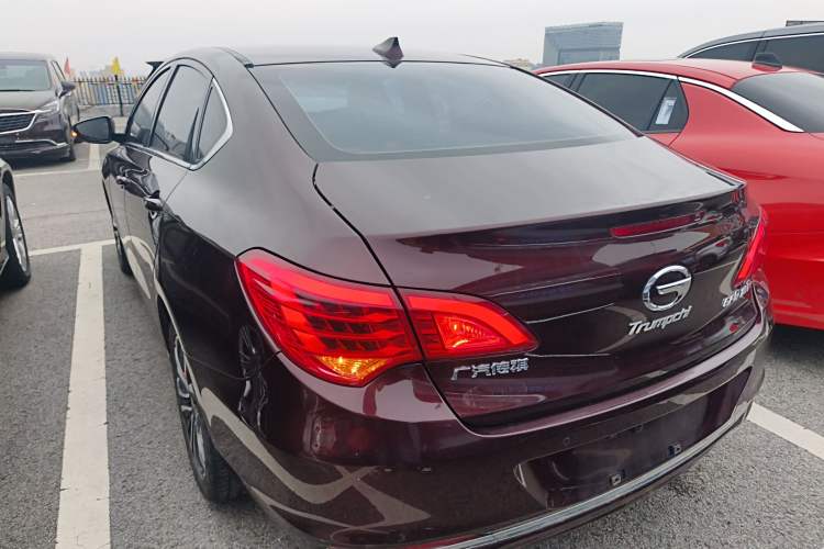 Used GAC Trumpchi GA6 2016 235T DCT Luxury Edition Exterior 2