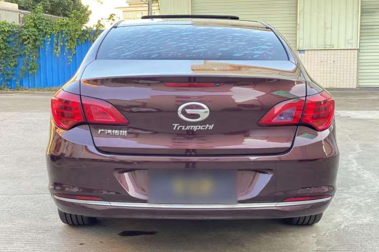 Used GAC Trumpchi GA6 2016 235T DCT Elite Edition Exterior 4