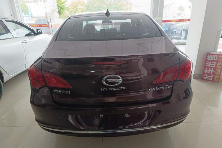 Used GAC Trumpchi GA6 2016 235T DCT Luxury Edition Exterior 4