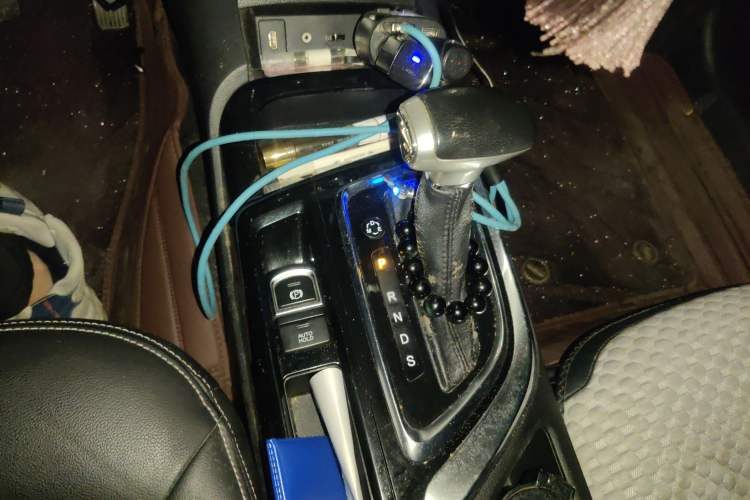 Used GAC Trumpchi GA6 2016 235T DCT Luxury Edition Gear Lever