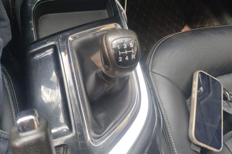 Used GAC Trumpchi GA6 2016 235T Manual Elite Edition Gear Lever