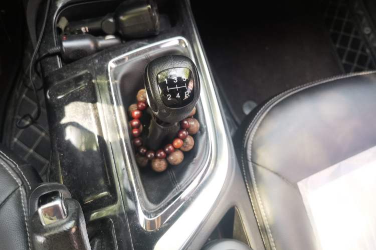 Used GAC Trumpchi GA6 2016 235T Manual Comfort Edition Gear Lever