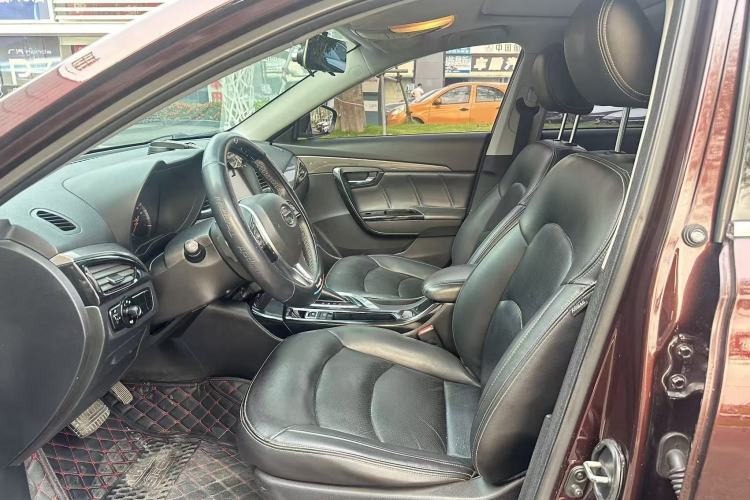 Used GAC Trumpchi GA6 2016 235T DCT Luxury Edition Interior 2