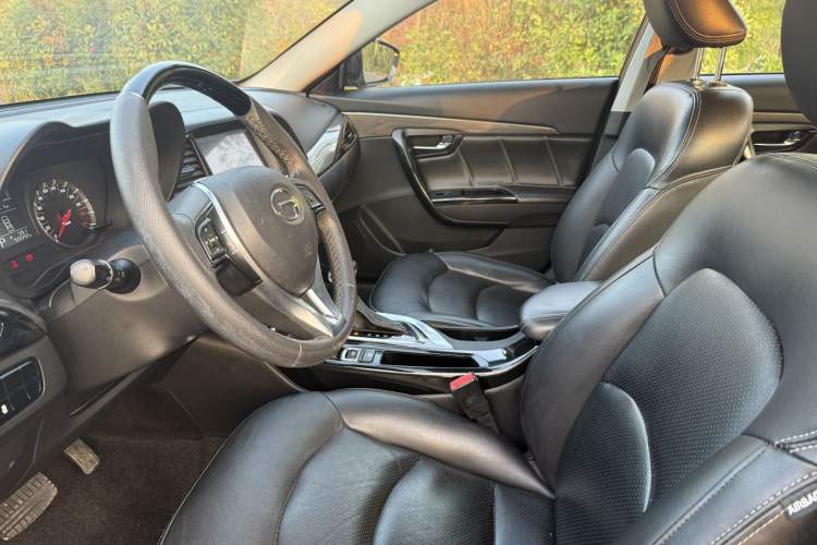 Used GAC Trumpchi GA6 2016 235T DCT Elite Edition Interior 4