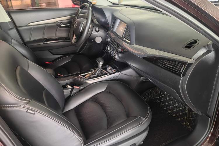Used GAC Trumpchi GA6 2016 235T DCT Luxury Edition Interior 4