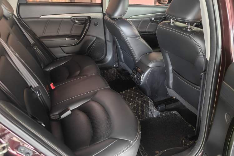 Used GAC Trumpchi GA6 2016 235T DCT Luxury Edition Interior 5