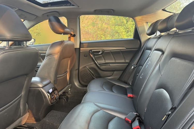 Used GAC Trumpchi GA6 2016 235T DCT Elite Edition Interior 6