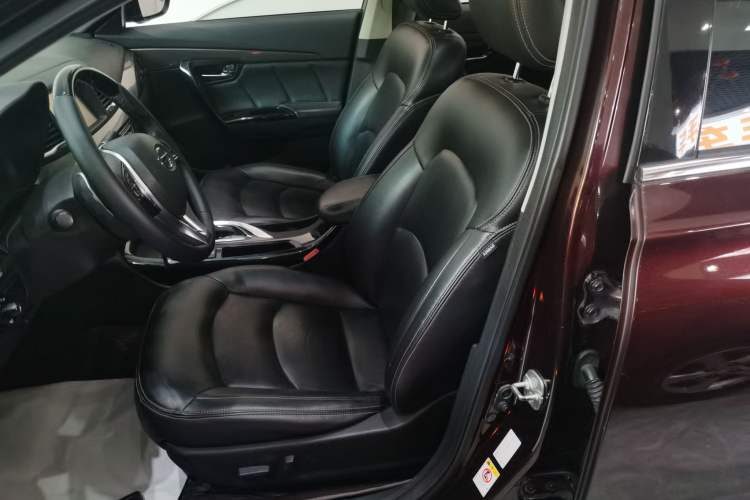 Used GAC Trumpchi GA6 2016 235T DCT Luxury Edition Left Front Seat