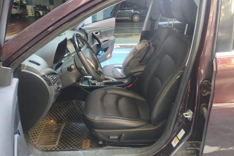 Used GAC Trumpchi GA6 2016 235T DCT Luxury Edition Left Front Seat