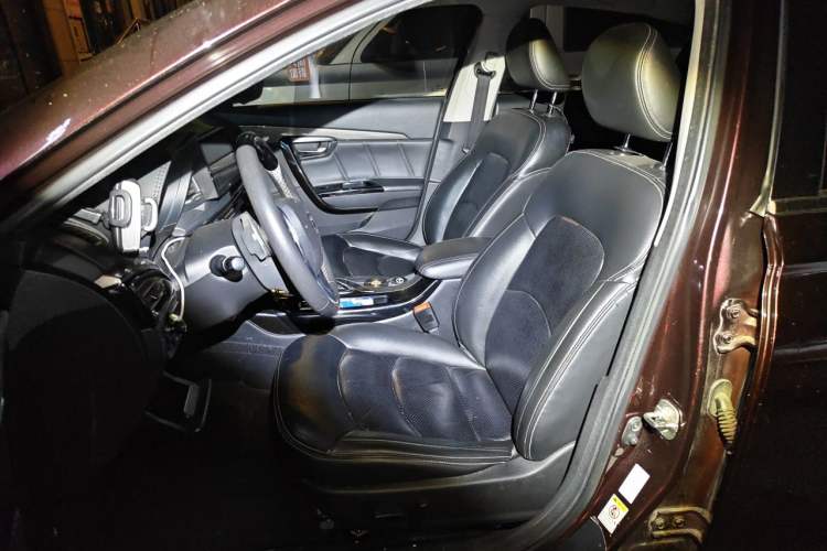 Used GAC Trumpchi GA6 2016 235T DCT Luxury Edition Left Front Seat