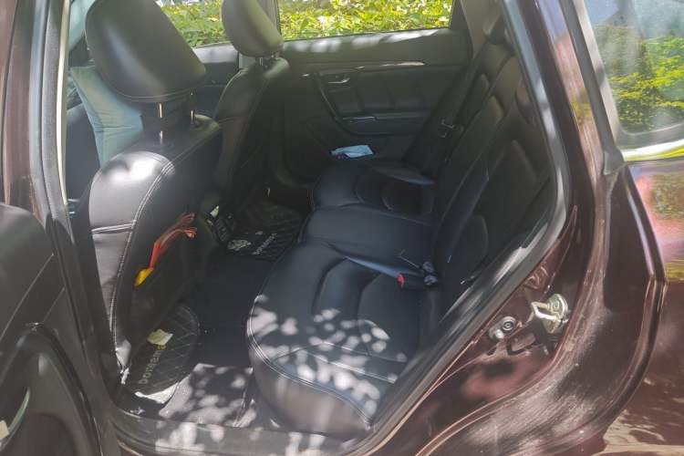 Used GAC Trumpchi GA6 2016 235T DCT Luxury Edition Left Rear Seat