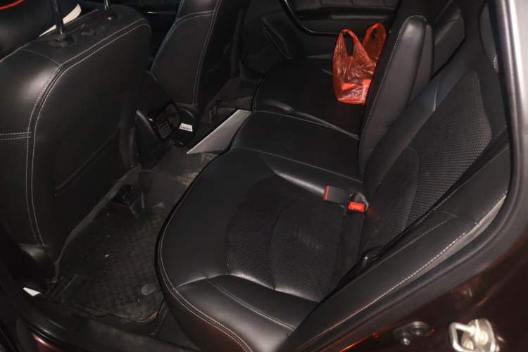 Used GAC Trumpchi GA6 2016 235T DCT Luxury Edition Left Rear Seat