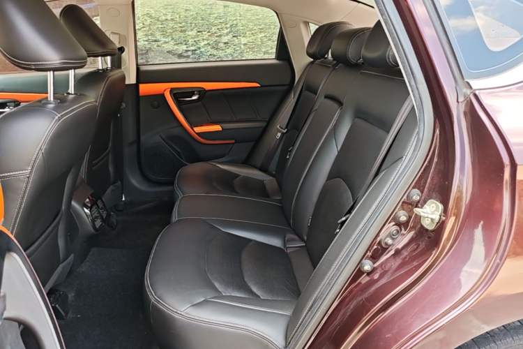 Used GAC Trumpchi GA6 2016 235T DCT Elite Edition Left Rear Seat