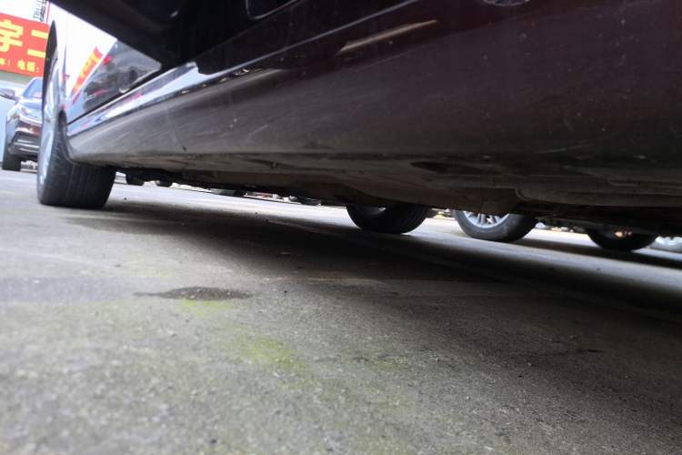 Used GAC Trumpchi GA6 2016 235T Manual Elite Edition Left Side Sill