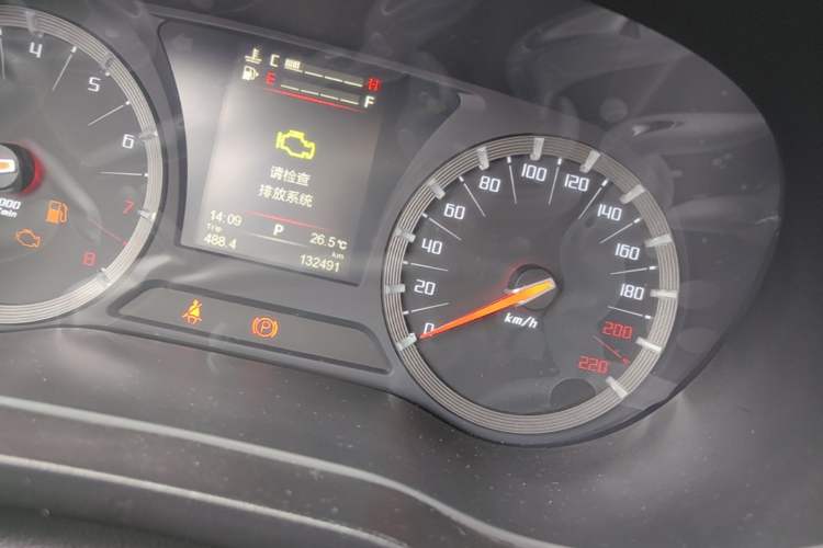 Used GAC Trumpchi GA6 2016 235T DCT Luxury Edition Odometer Close Up