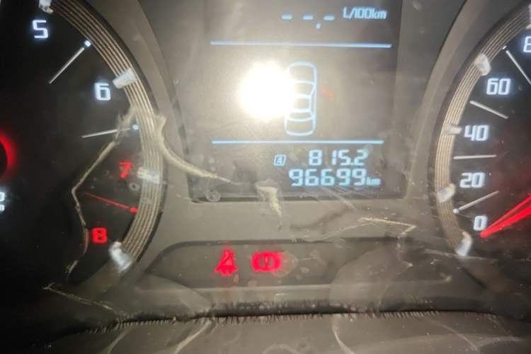 Used GAC Trumpchi GA6 2016 235T Manual Elite Edition Odometer Close Up