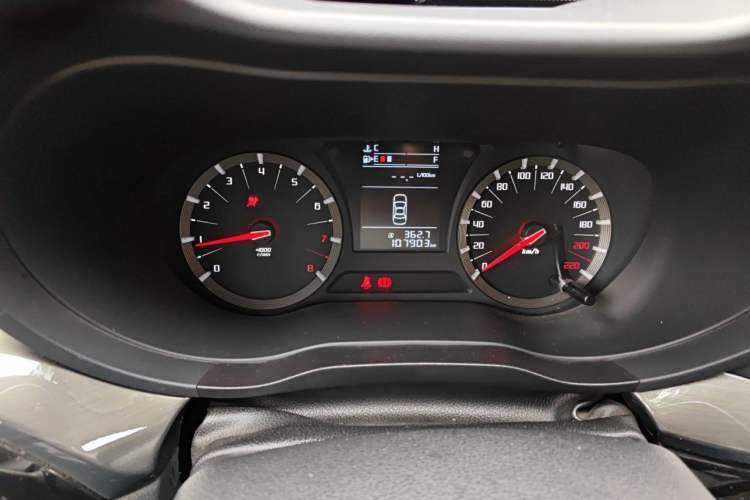 Used GAC Trumpchi GA6 2016 235T Manual Elite Edition Odometer Close Up