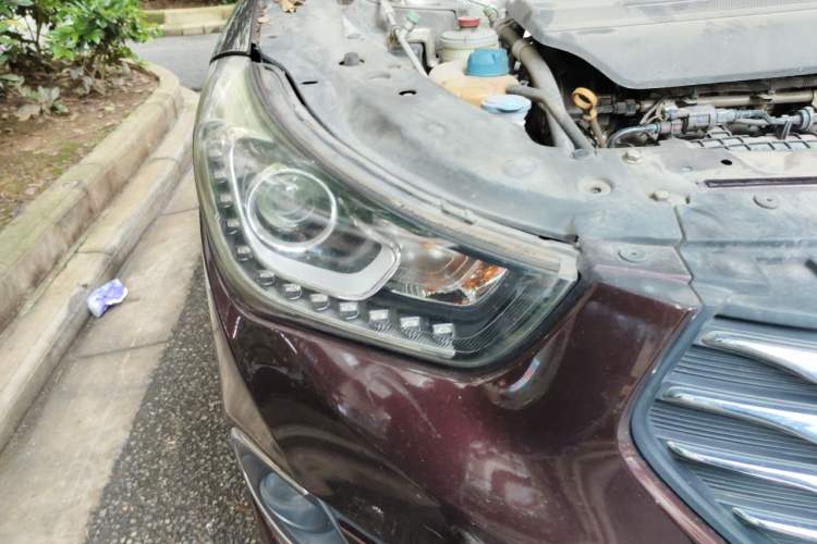 Used GAC Trumpchi GA6 2016 235T DCT Luxury Edition Right Front Headlight