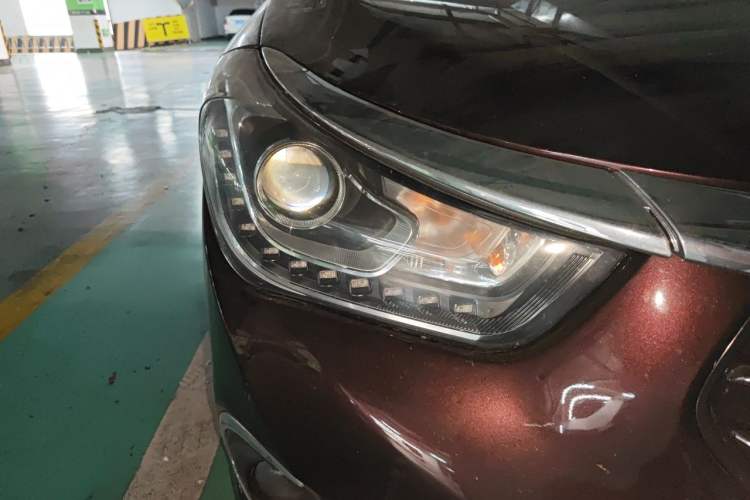 Used GAC Trumpchi GA6 2016 235T Manual Elite Edition Right Front Headlight