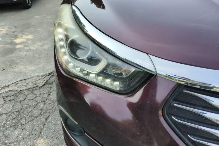 Used GAC Trumpchi GA6 2016 235T DCT Luxury Edition Right Front Headlight