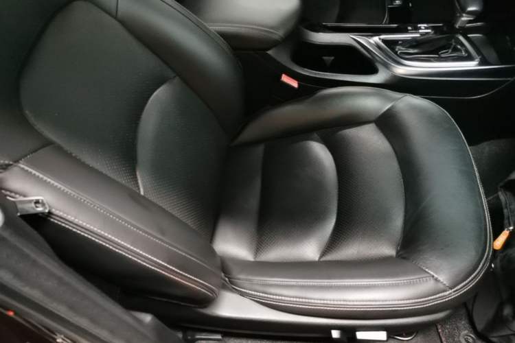 Used GAC Trumpchi GA6 2016 235T DCT Luxury Edition Right Front Seat