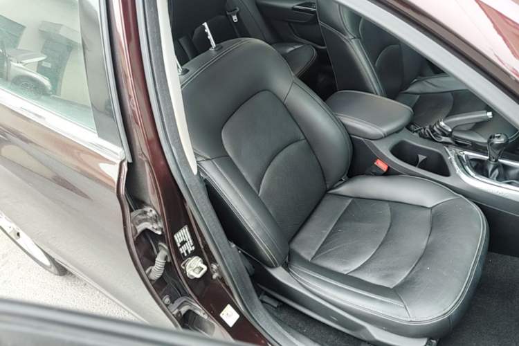 Used GAC Trumpchi GA6 2016 235T Manual Elite Edition Right Front Seat