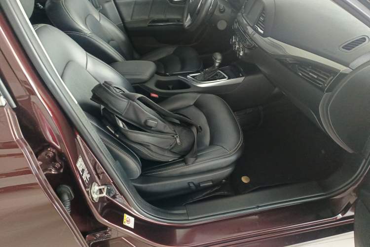 Used GAC Trumpchi GA6 2016 235T DCT Luxury Edition Right Front Seat