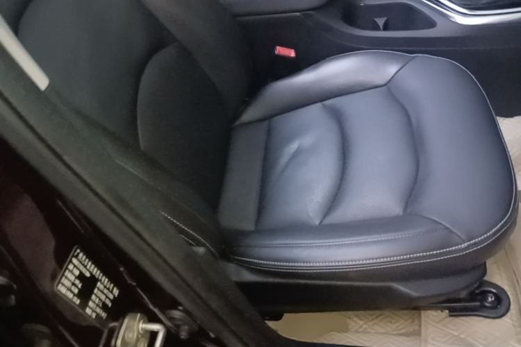 Used GAC Trumpchi GA6 2016 235T DCT Elite Edition Right Front Seat